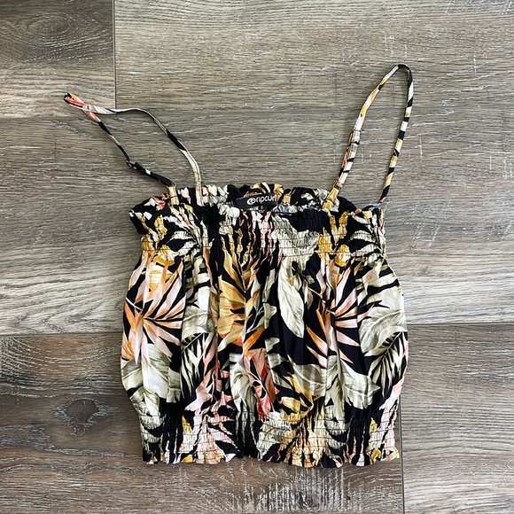 Rip Curl Tops - Rip Curl cropped top EUC size S
